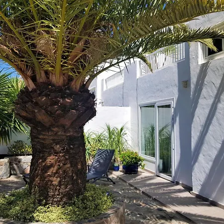 Casa La Palmera - House Close To The Hébergement de vacances