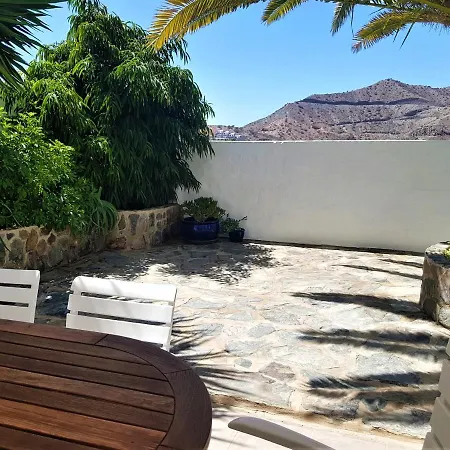 Hébergement de vacances Casa La Palmera - House Close To The